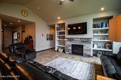 4548 E Early Dawn Ave (3 of 47)