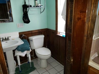 42 Walnut St, Lynn, MA 01905 - photo 7