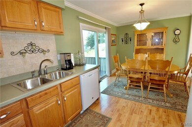 Kitchen /