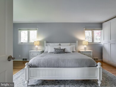 6416 Crosswoods Dr, Falls Church, VA 22044 - photo 6