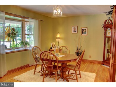 40 Miry Brook Rd, Trenton, NJ 08690 - photo 2