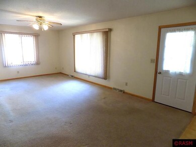 610 610 N 10th St, New Ulm, MN 56073 - photo 7