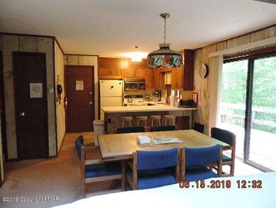 DINING/KITCHEN