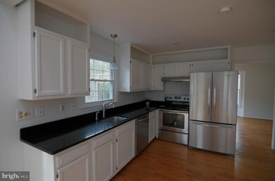 2724 Deer Ridge Dr, Silver Spring, MD 20904 - photo 3