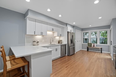 8811 Montgomery Rd, Cincinnati, OH 45236 - photo 6