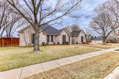 1929 Maplewood Dr, Weatherford, TX 76087 - photo 2