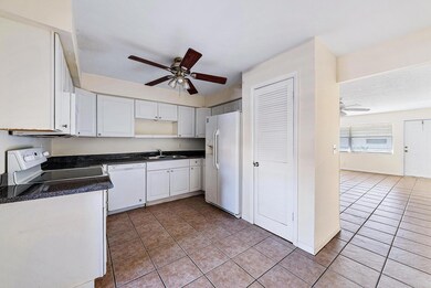 9186 W Highland Pines Blvd, Palm Beach Gardens, FL 33418 - photo 4