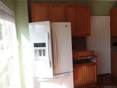 110 Fox Den Cir unit 45, Statesville, NC 28677 - photo 5