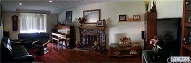 PANORAMIC VIEW: LIVING ROOM W/FIREPLACE