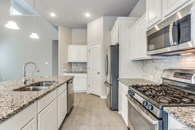 25638 Nabby Cove Rd, San Antonio, TX 78255 - photo 4