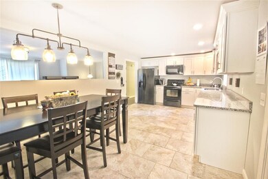 470 Mammoth Rd, Londonderry, NH 03053 - photo 5