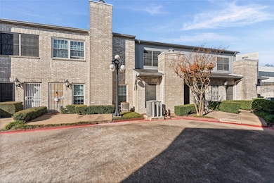 7294 Regency Square Ct unit 7294, Houston, TX 77036 - photo 2