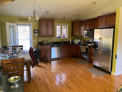 44 Dawson Rd, Worcester, MA 01602 - photo 2