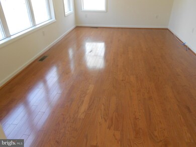 4730 Pickeral St, White Plains, MD 20695 - photo 5