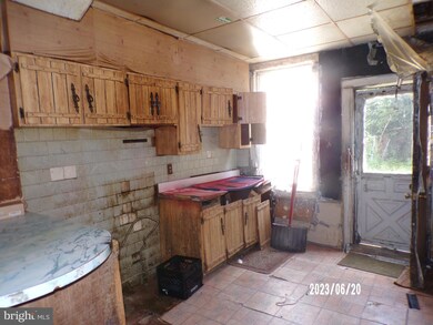 1224 Chestnut St, Camden, NJ 08103 - photo 6