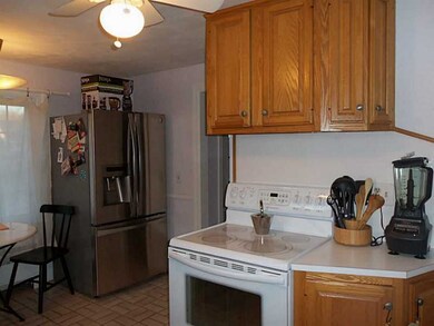 Kitchen. Oak cabinets in kitchen