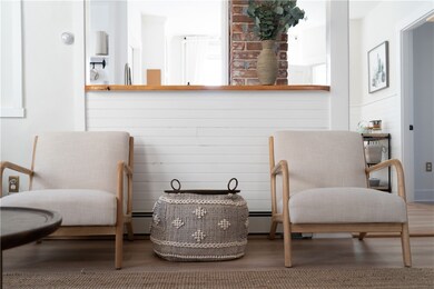 18 Meeting St unit 1, Newport, RI 02840 - photo 4