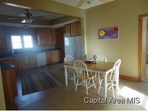 148 Il Route 78, Virginia, IL 62691 - photo 3