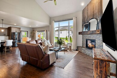 2636 Moose Creek Trail, Suamico, WI 54313 - photo 6