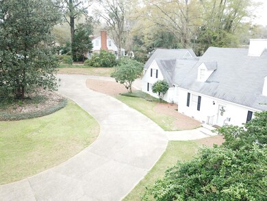 Paved, circle drive