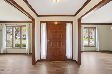 7335 Friarton Cir, Toledo, OH 43617 - photo 5