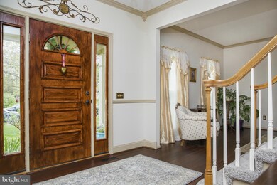 8514 Troutman Ct, Manassas, VA 20110 - photo 2