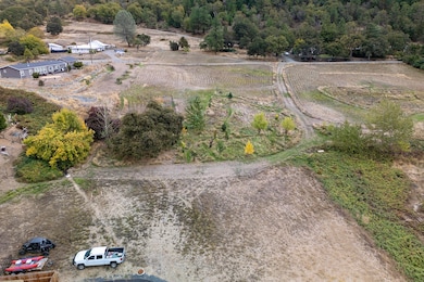 904 Broadway St unit 503, Rogue River, OR 97537 - photo 4