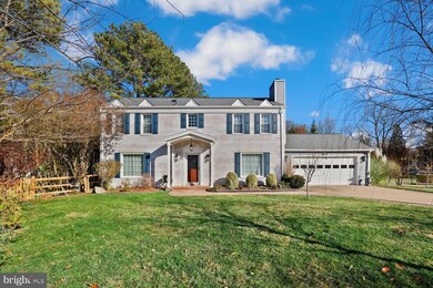 9816 Fosbak Dr, Vienna, VA 22182 - photo 4