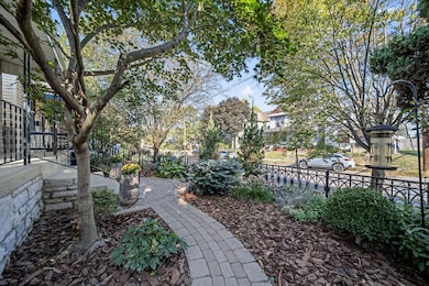 475 W 2nd Ave, Columbus, OH 43201 - photo 3