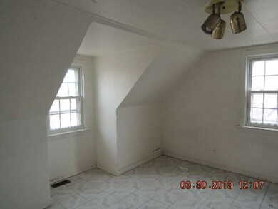 9911 Lawrence Ct, Schiller Park, IL 60176 - photo 7