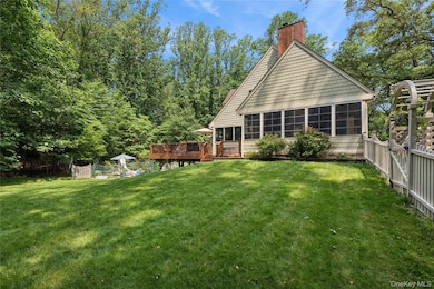 23 Bacon Rd, Saint James, NY 11780 - photo 4