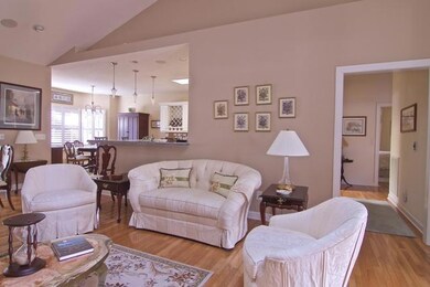 240 Canter Ln - LR view to kitchen