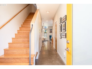 2747 Friendly Aly, Eugene, OR 97405 - photo 2