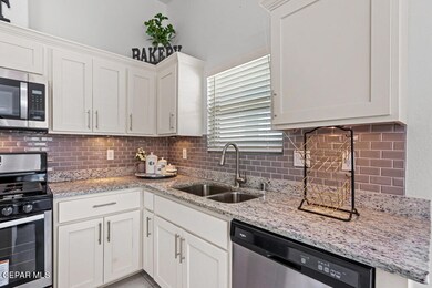 393 Plateau Dr, Socorro, TX 79927 - photo 4