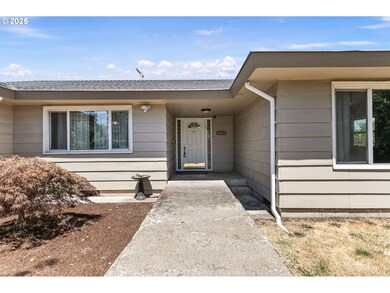 2114 Centennial Blvd, Springfield, OR 97477 - photo 4