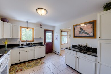 49 Miller St, Ludlow, MA 01056 - photo 2