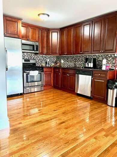 12 E 22nd St unit 1, Bayonne, NJ 07002 - photo 2