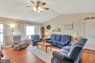 1523 Jacobs Rd, Martinsburg, WV 25404 - photo 2