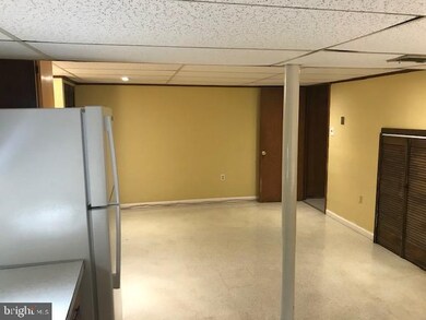 5915 85th Ave, New Carrollton, MD 20784 - photo 4