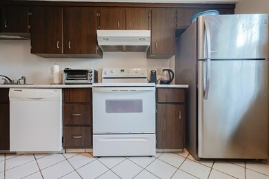 70 Ethyl Way unit 70, Stoughton, MA 02072 - photo 3