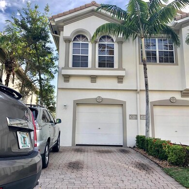 3018 Laurel Ridge Cir, Riviera Beach, FL 33404 - photo 2