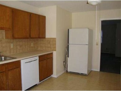 139 Litchfield Pines Dr unit B, Leominster, MA 01453 - photo 4