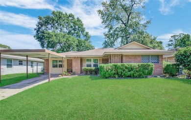 10226 Envoy St, Houston, TX 77016 - photo 4