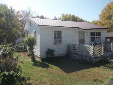 609 E Buchanan St, Prairie Grove, AR 72753 - photo 2