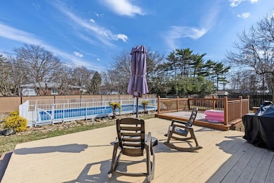 28-web-or-mls-1012McNaughtenRoadExt_Homm