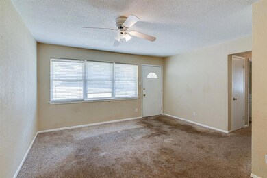 309 Myrtle Dr, Hurst, TX 76053 - photo 7