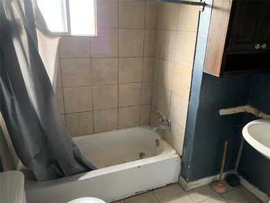 2826 Wimberly St, Houston, TX 77093 - photo 7