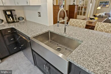 11847 Sherbourne Dr, Lutherville Timonium, MD 21093 - photo 5