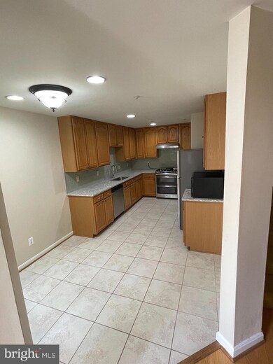 3761 Eightpenny Ln, Bowie, MD 20716 - photo 5