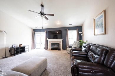 9950 Glenburr Ct, Fishers, IN 46038 - photo 6